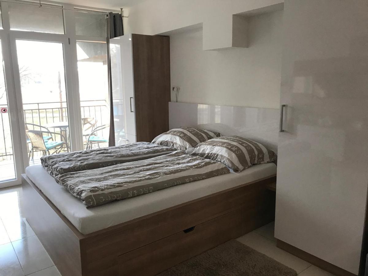 塞格德Tisza Gyongye Apartmanhaz公寓 外观 照片