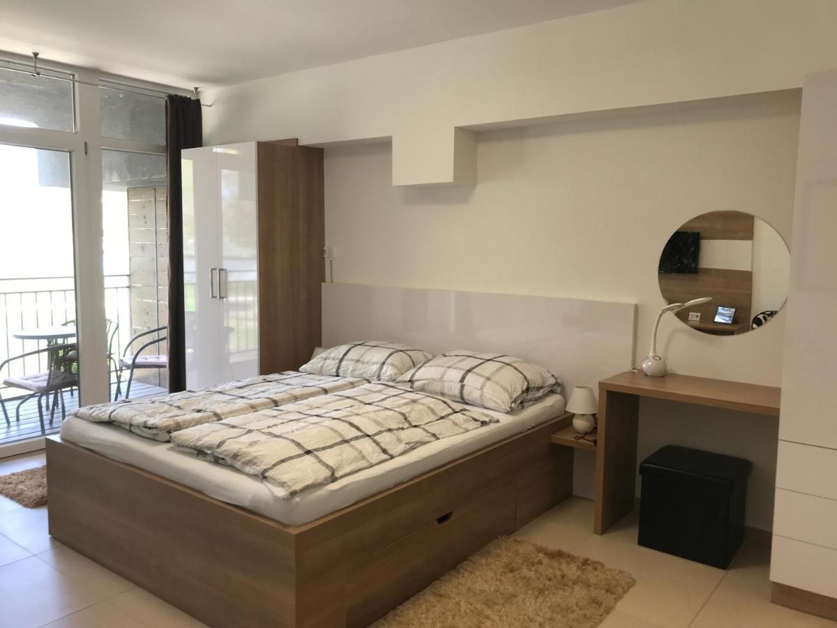 塞格德Tisza Gyongye Apartmanhaz公寓 外观 照片